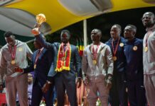 Les honneurs ennoblissent là où les primes sont mercenaires